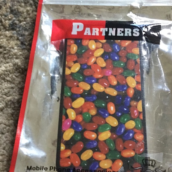 Many different phone cases, new and used. - Picture 8 of 8